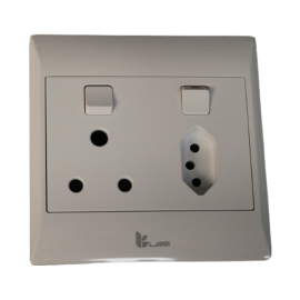 LARS SOCKET WITH TWIN PLUG 4*4